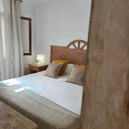 New Holidays & Pool ,aircond , Playa De Americas, Tenerife 아파트